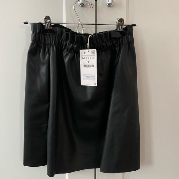 Zara Faux Leather Mini with Pockets - Picture 5 of 6